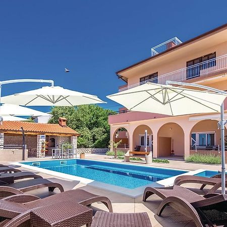 נובי ווינודולסקי Apartments Antolic מראה חיצוני תמונה