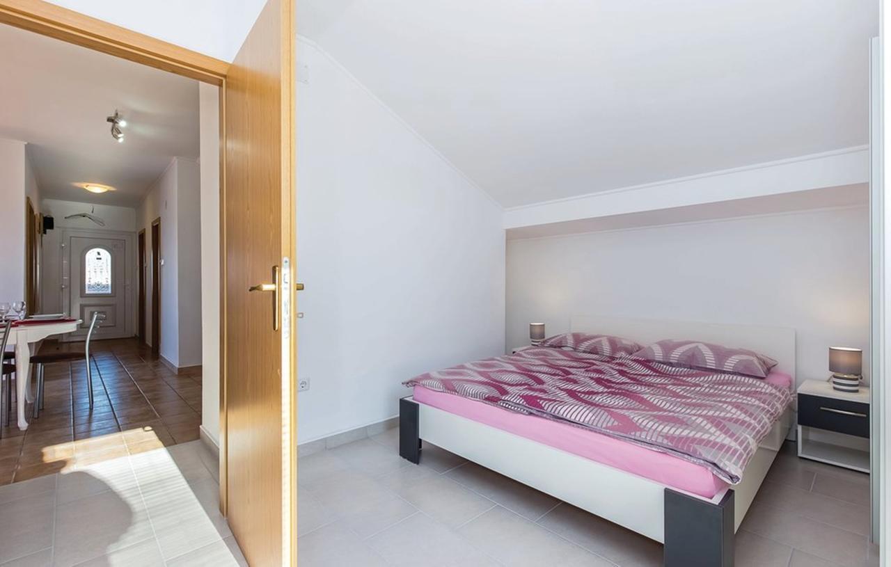 נובי ווינודולסקי Apartments Antolic מראה חיצוני תמונה